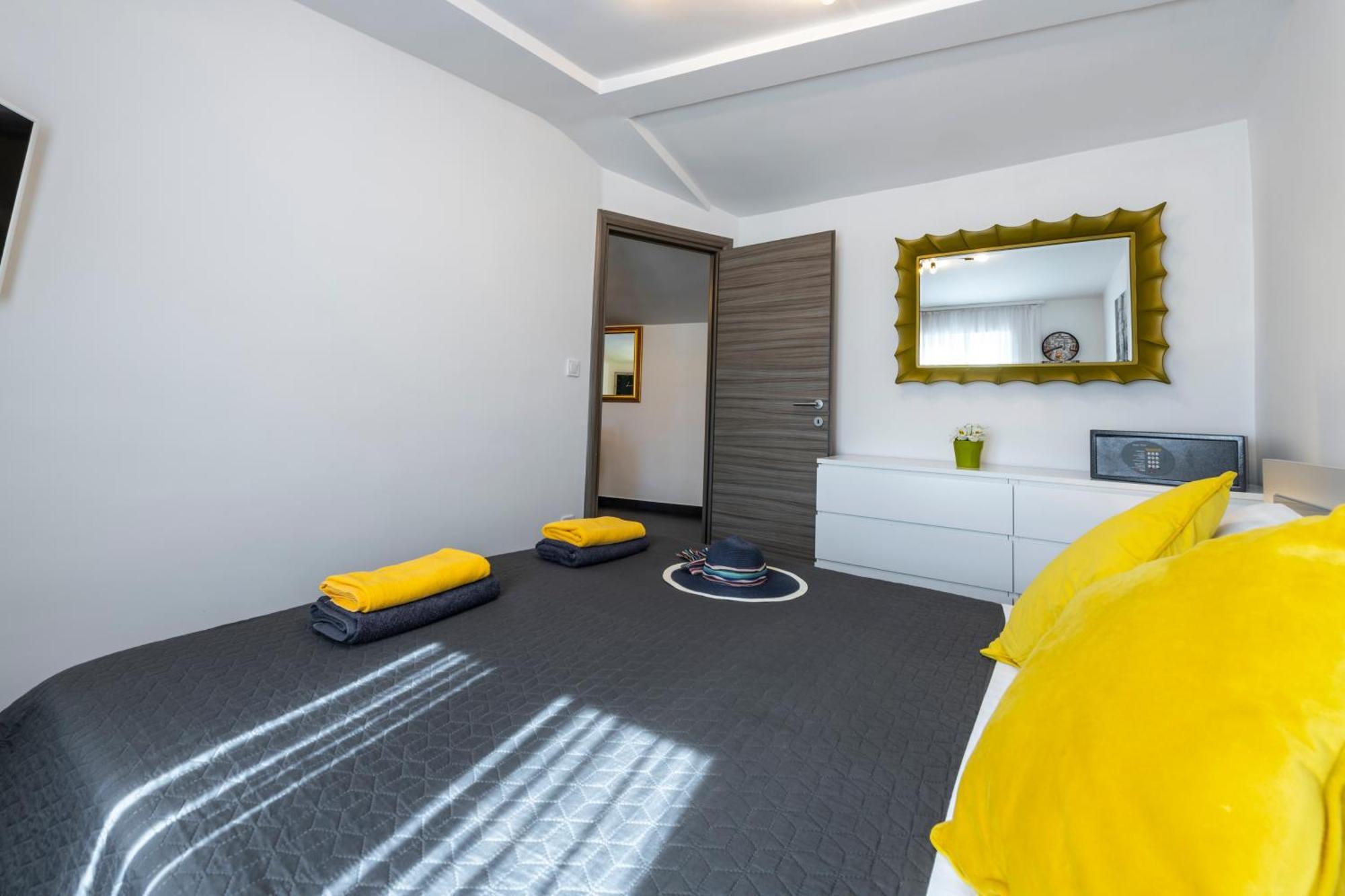 Apartments Nia Deluxe & Elegance Dubrovnik Exteriör bild